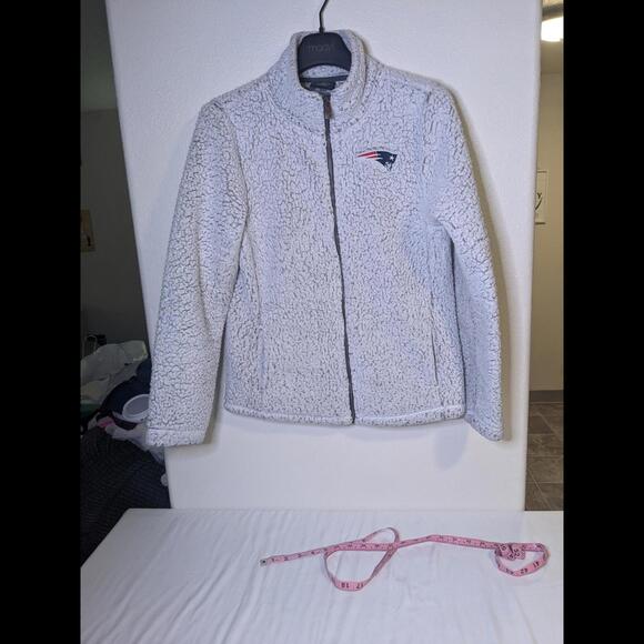 NFL New England Patriots Junior's Size XL Sherpa Jacket - Cozy and Stylish - Picture 1 of 9